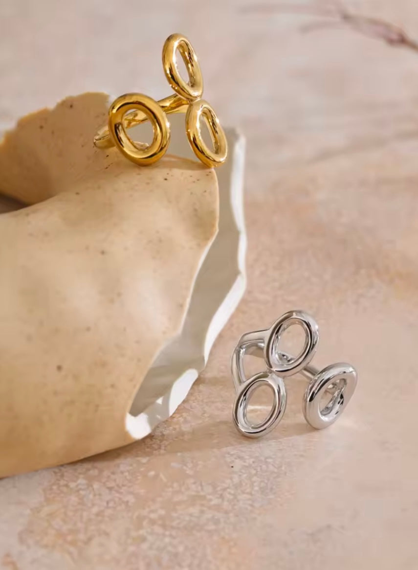 Faye RING