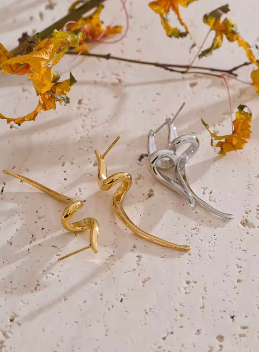 Lo Earrings