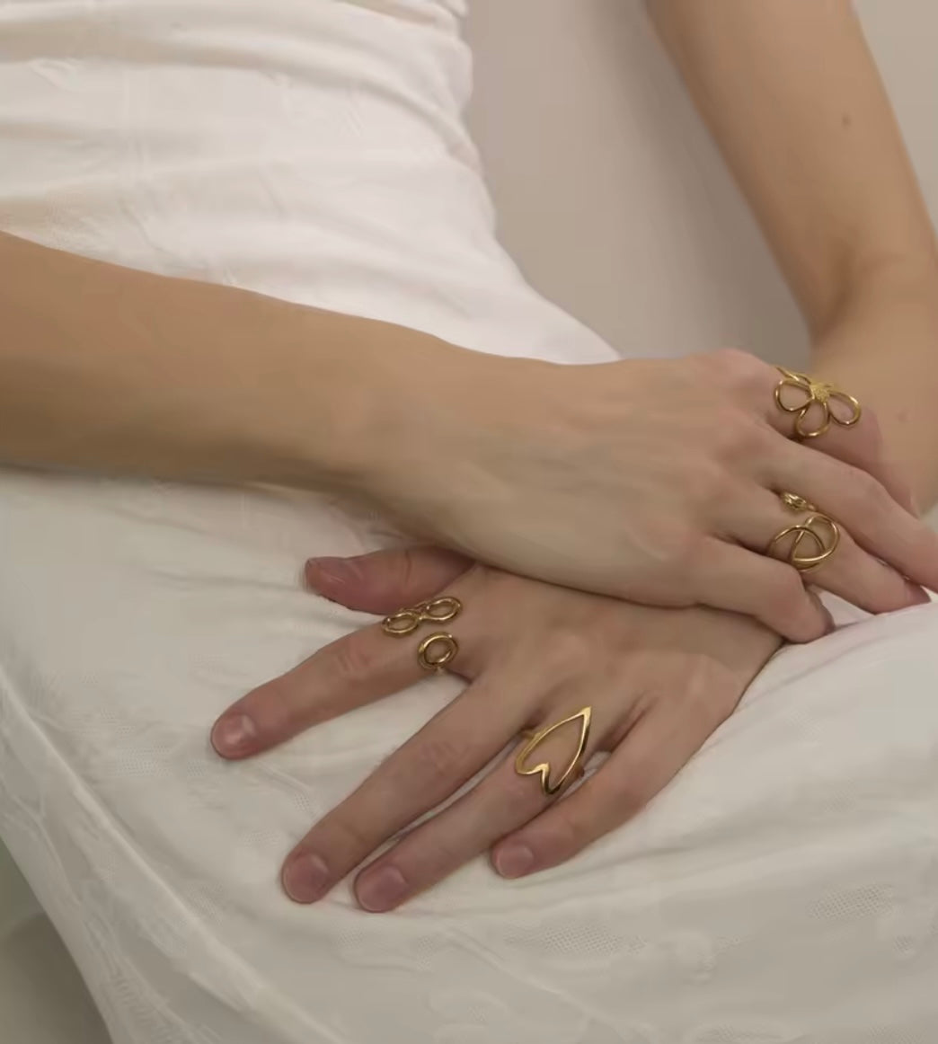 Faye RING