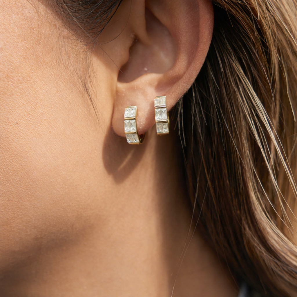 Cut Clean DES BOUCLES D'OREILLES