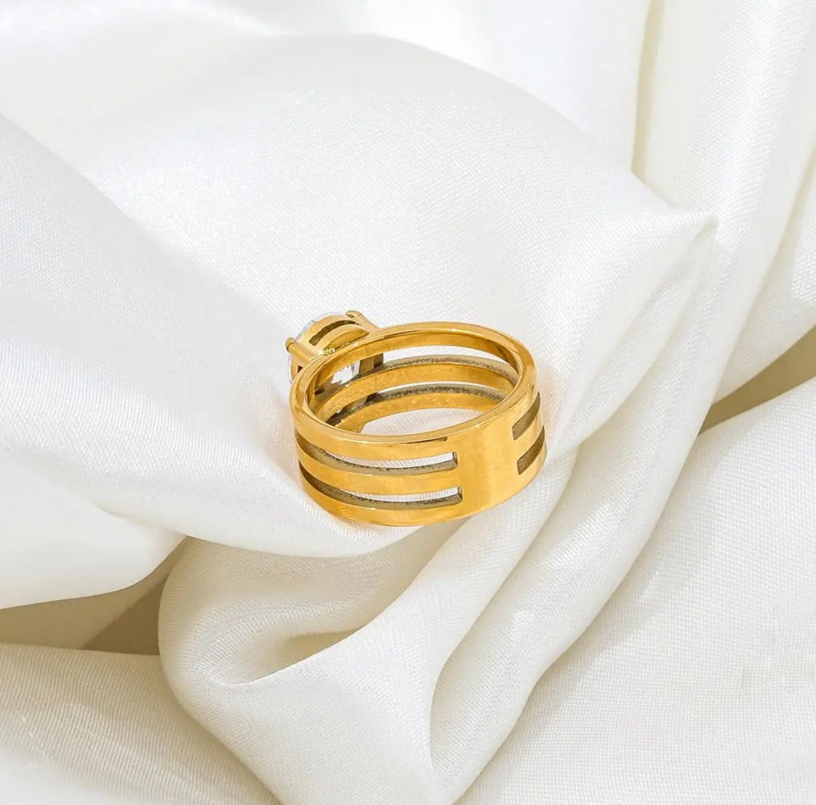Mona RING