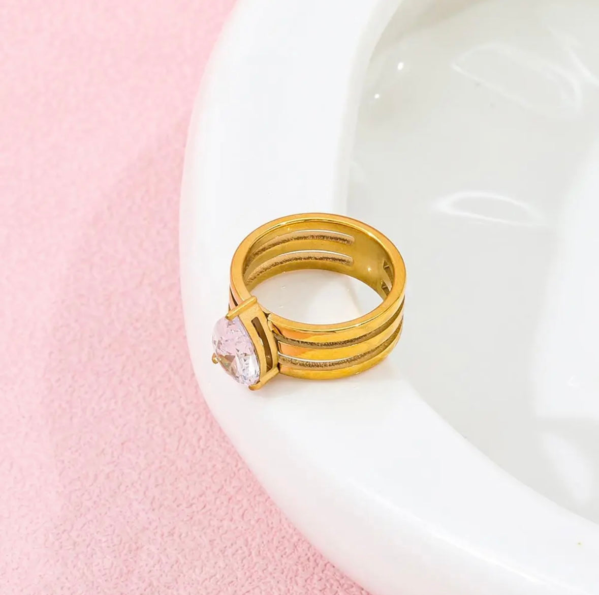 Mona RING