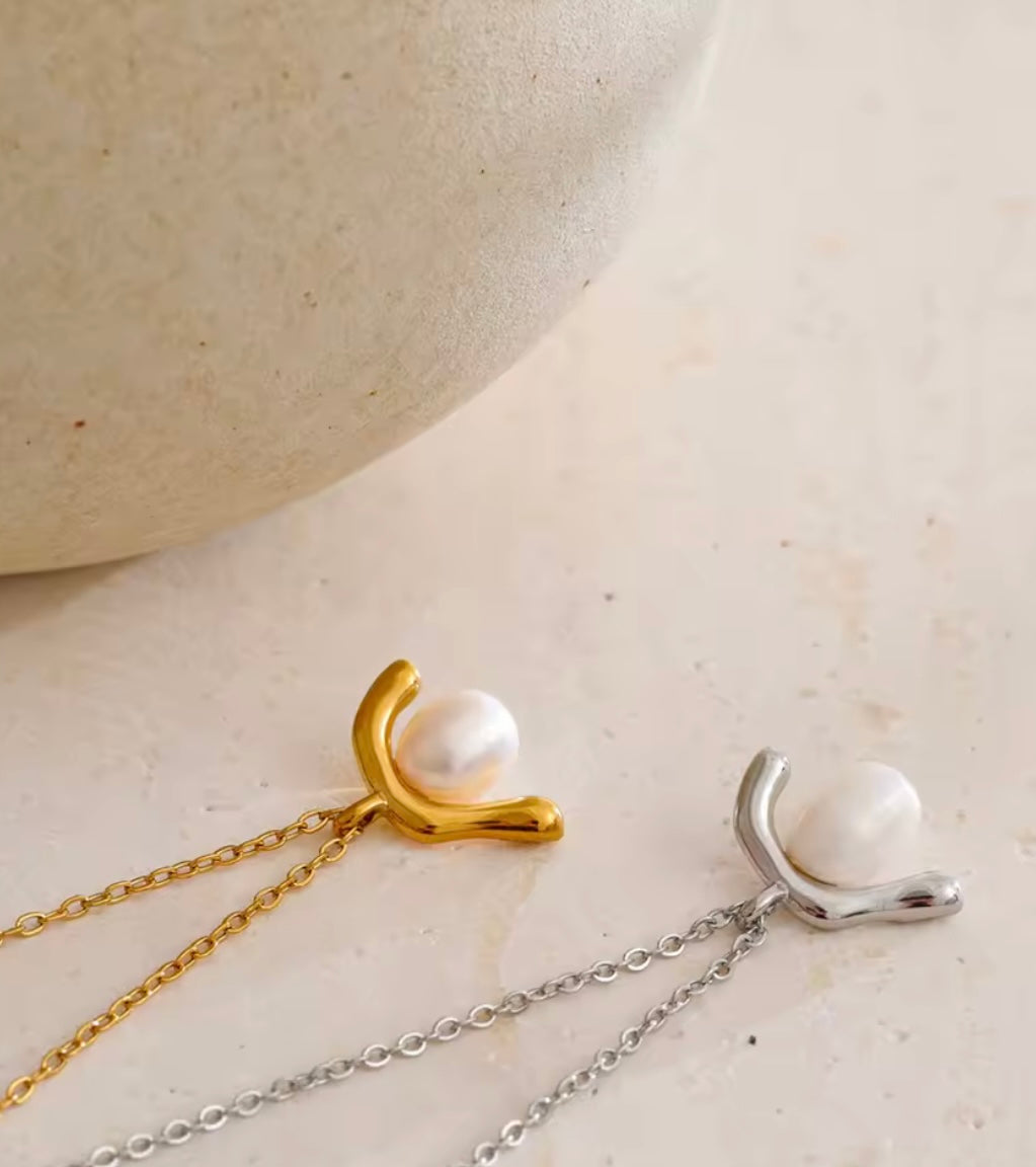 Sabina Necklace