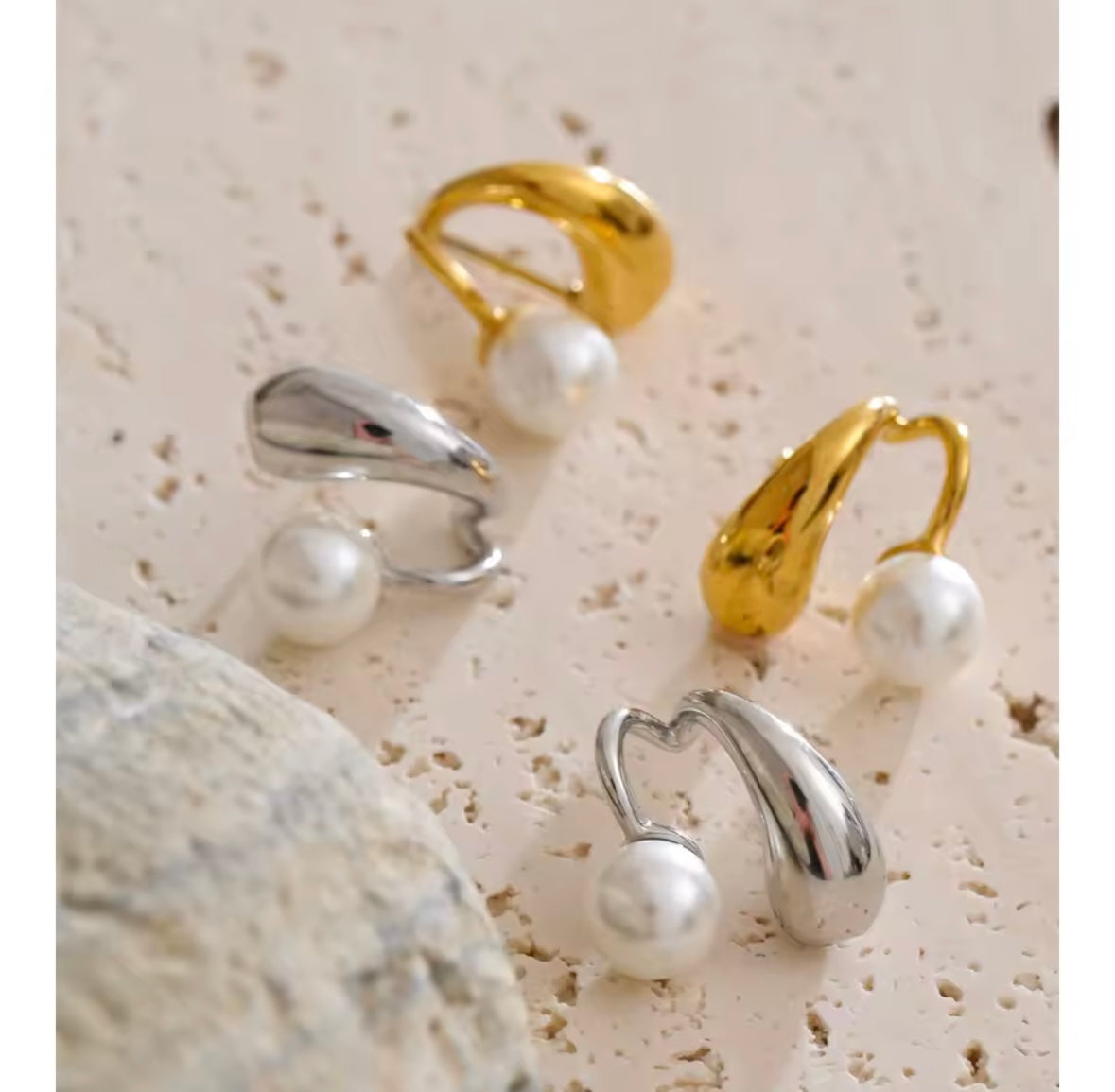 Lily EARRINGS