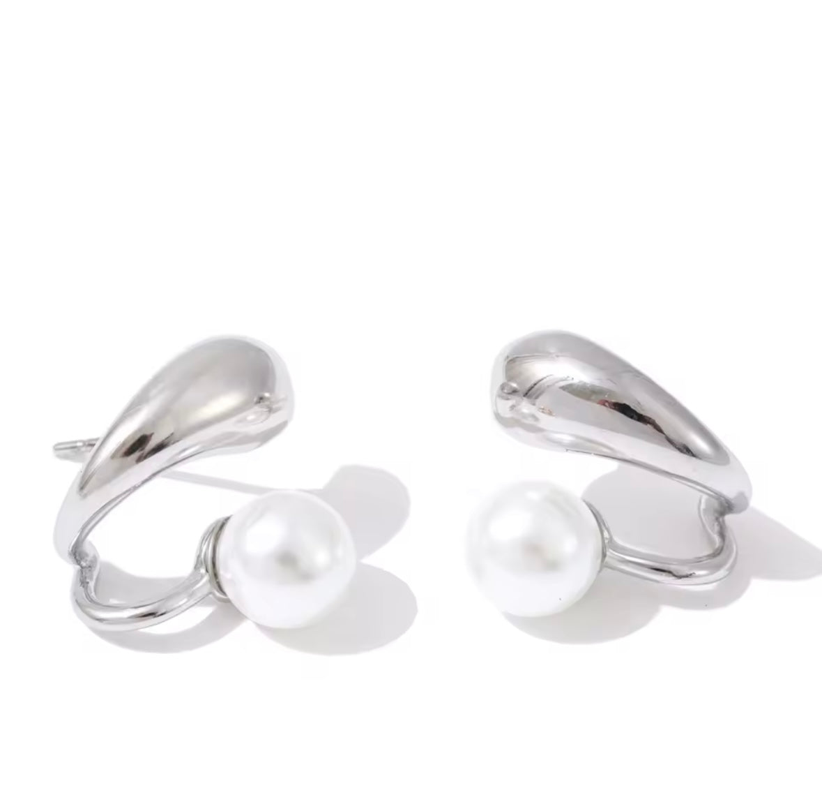 Lily EARRINGS