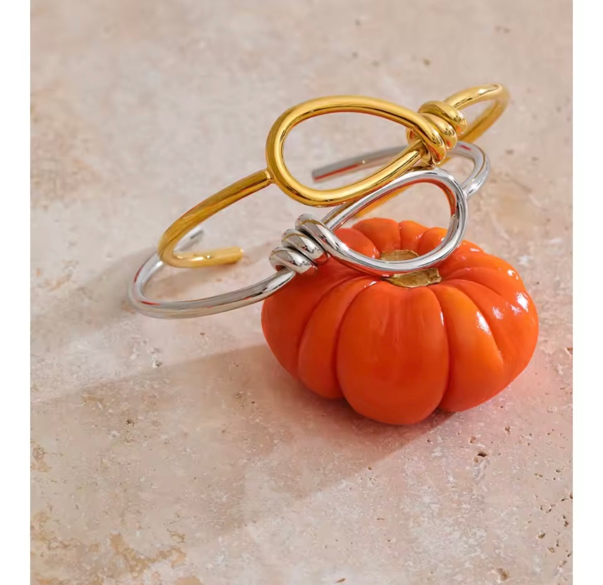 Neeve BRACELET