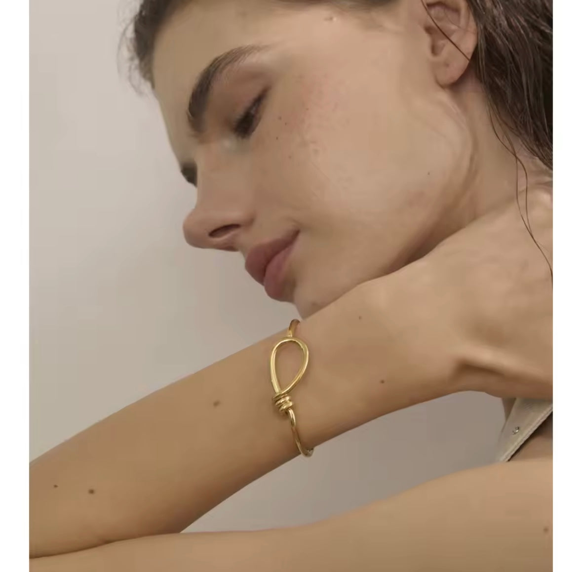 Neeve BRACELET