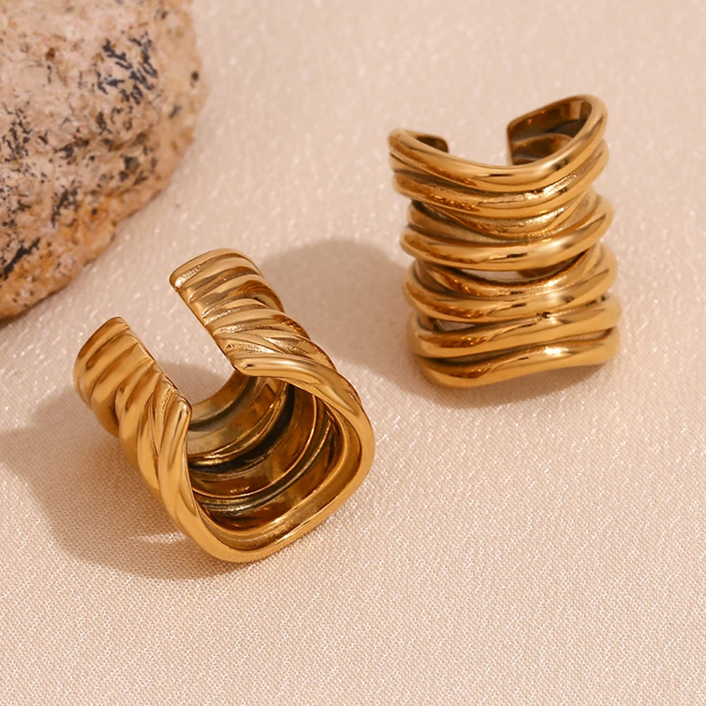 Drive me Crazy EAR CUFF