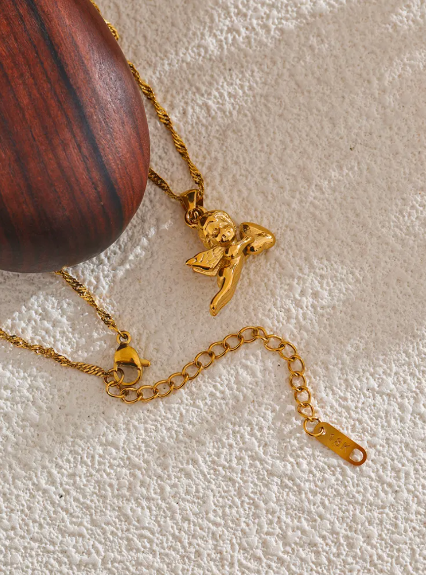 COLLIER Kally