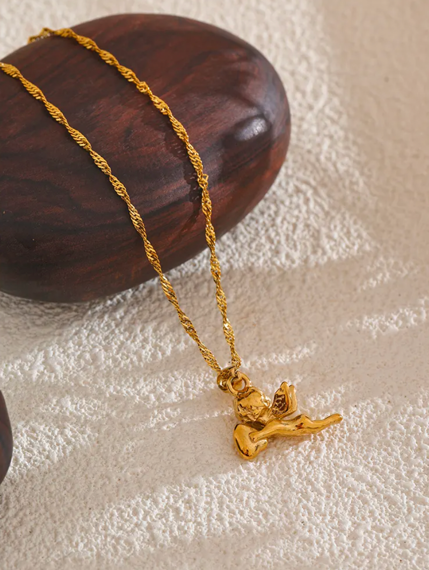 COLLIER Kally