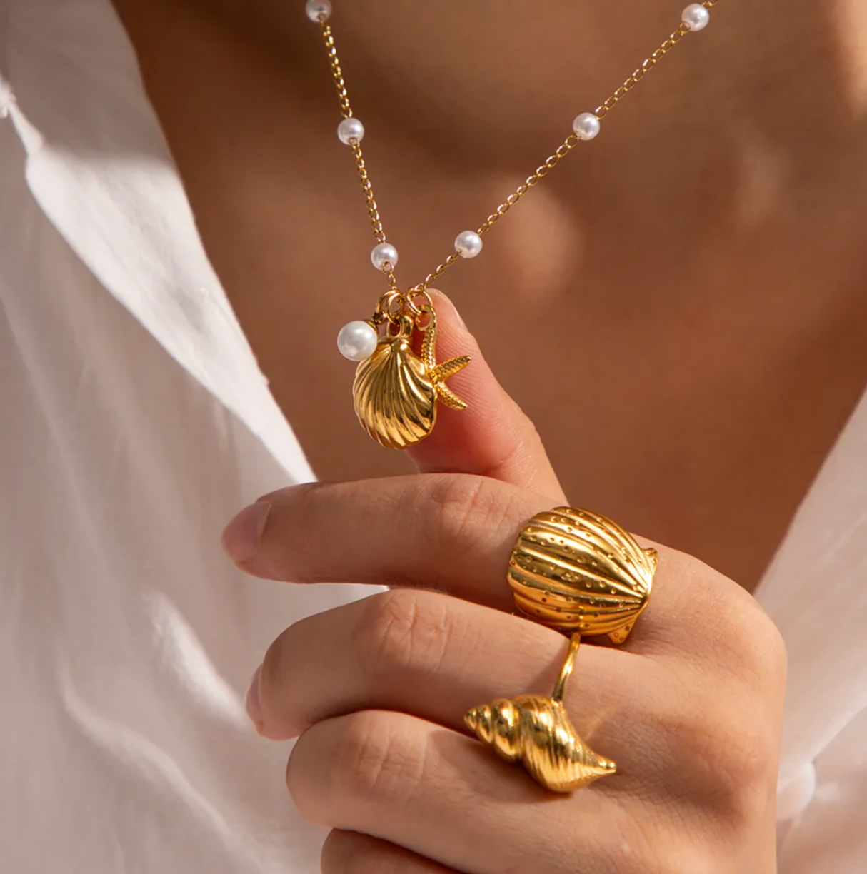 Jovana NECKLACE