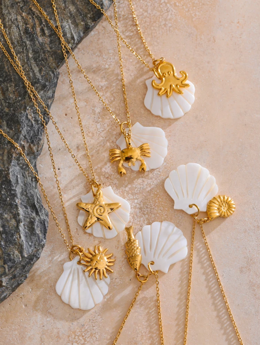 Nela NECKLACE