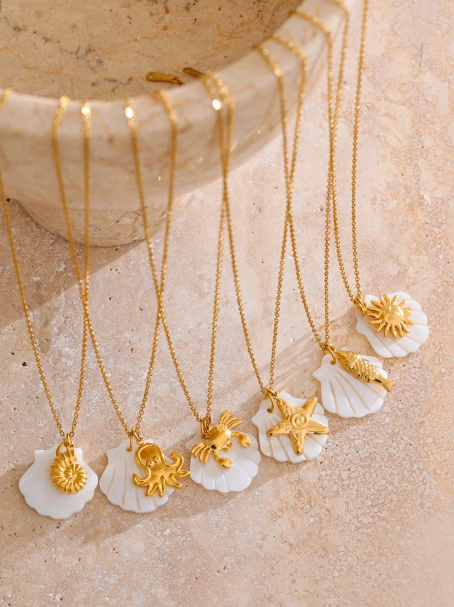 Nela NECKLACE