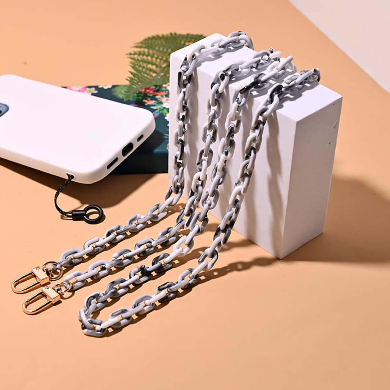 Made For Summer PHONE CHAIN Folie à Trois