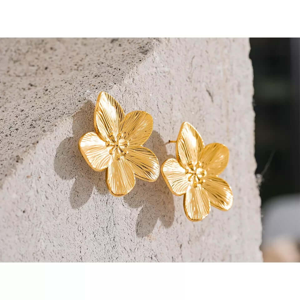 Love Language EARRINGS Folie à Trois