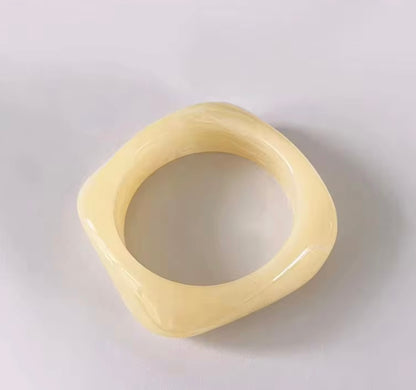 Claudia Acrylic BRACELET