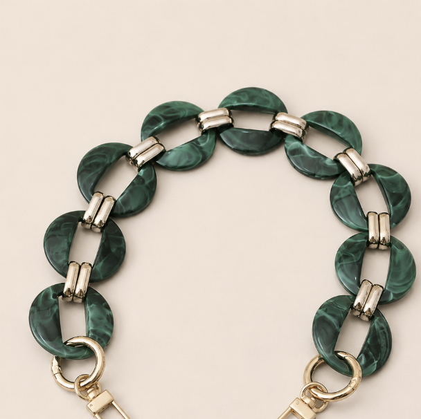 Cedar SHORT PHONE CHAIN