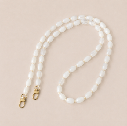Folie A Trois Fennel Long Phone Chain White