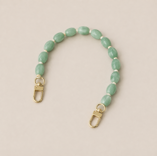 Folie A Trois Fennel Short Phone Chain Green