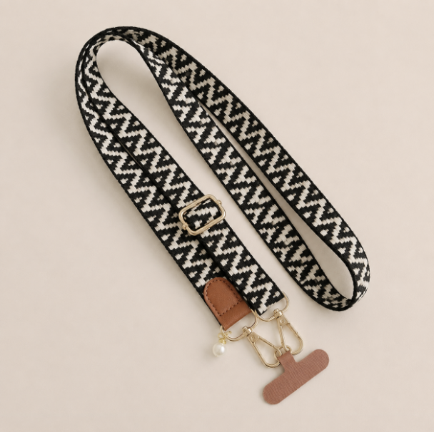 Folie A Trois Wynter Phone Strap Black White