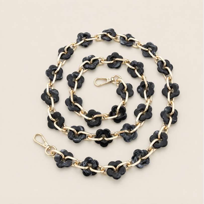 Folie A Trois Zinnia LONG Phone Chain - Black