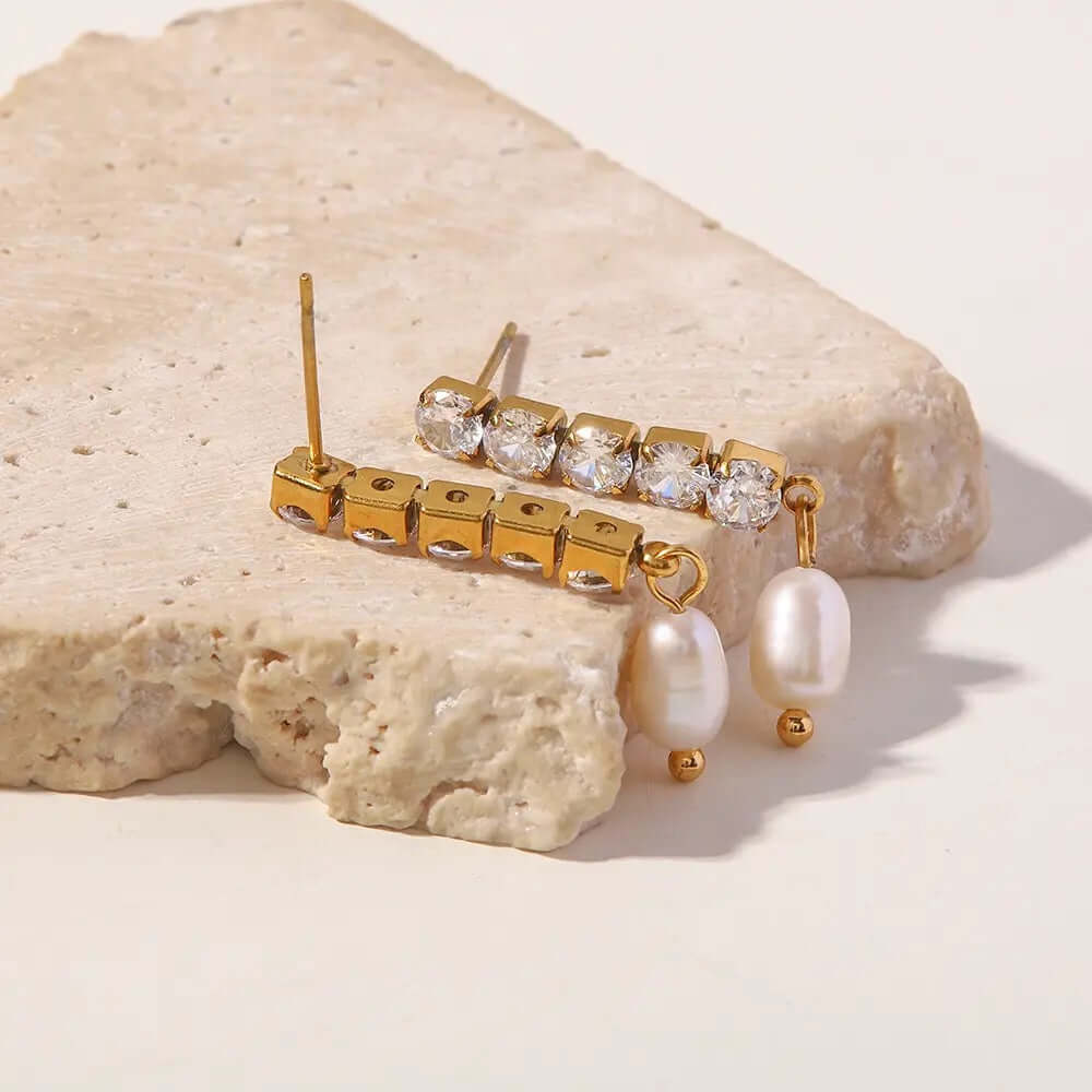 Steal The Spotlight EARRINGS Folie à Trois