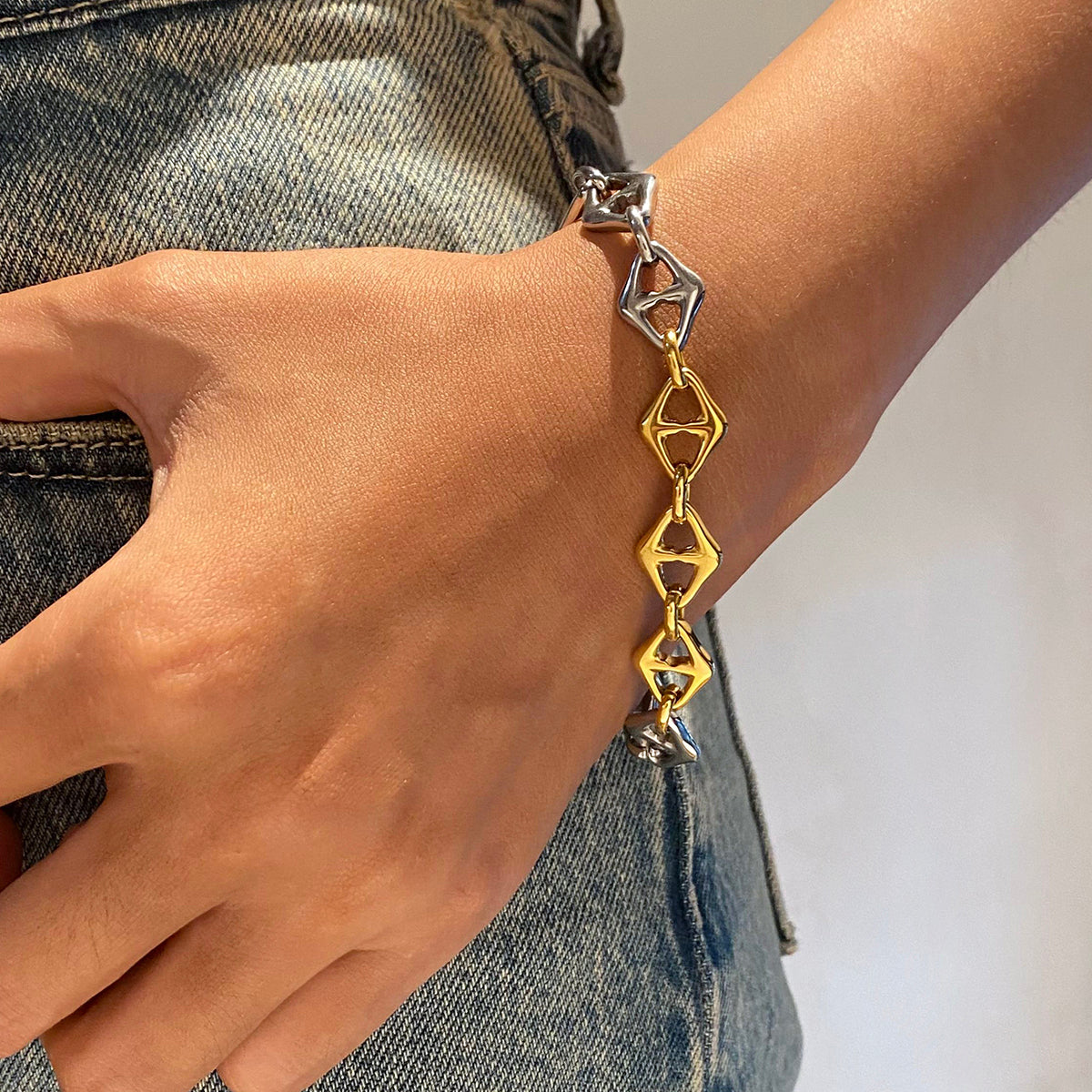 Rieti ARMBAND