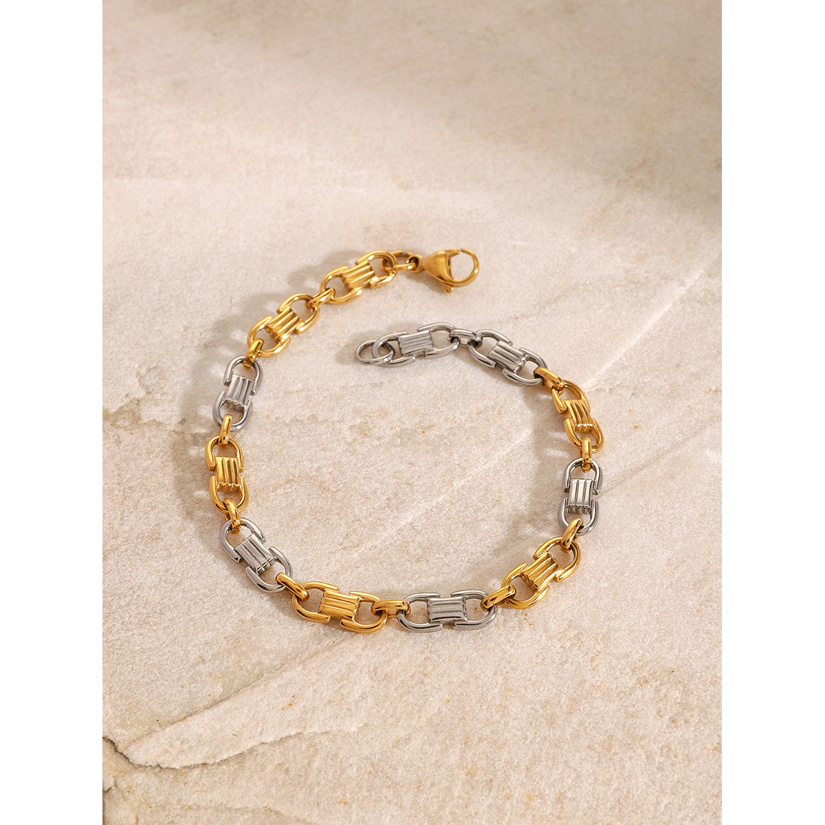 June ARMBAND