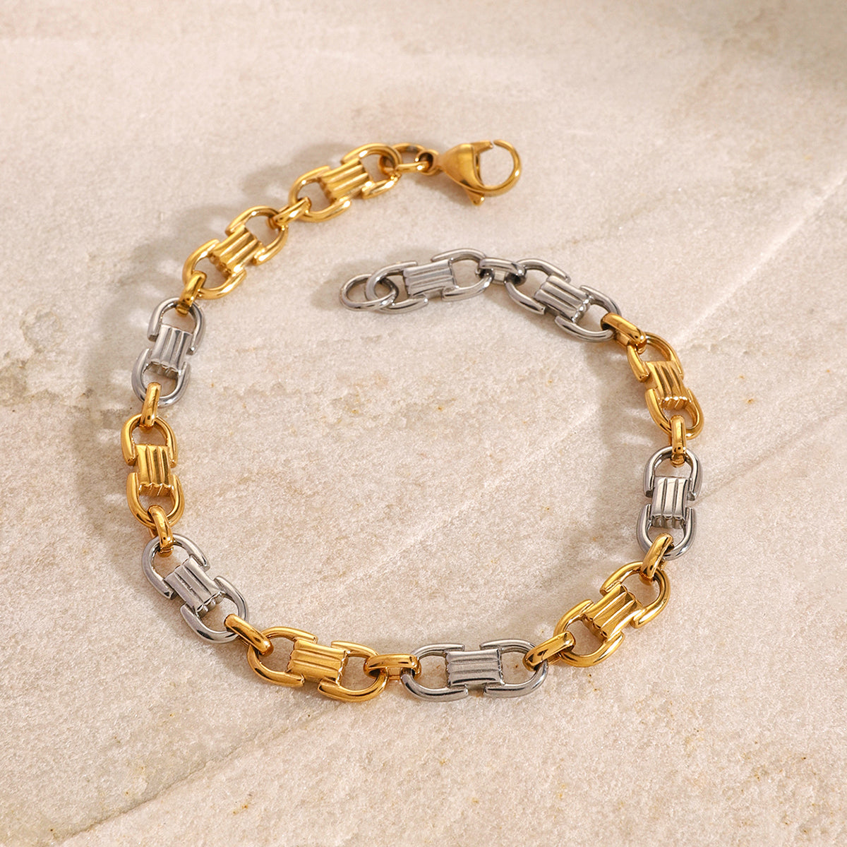 June ARMBAND