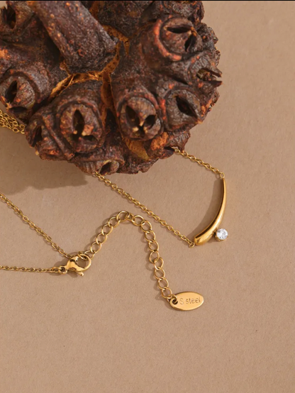 Elan NECKLACE
