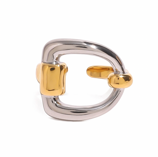 Cleo RING