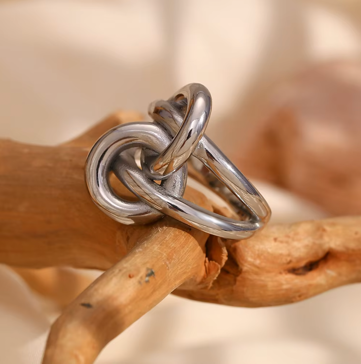 Marci RING