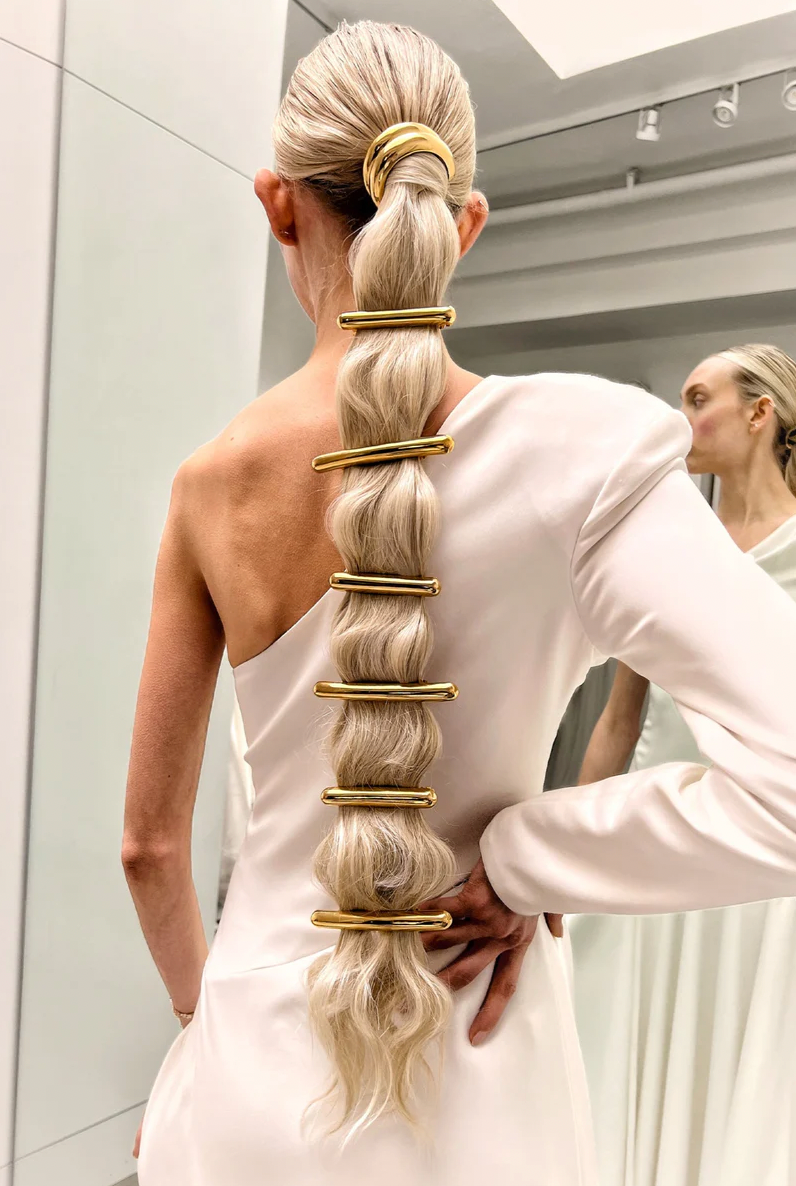 Zola HAIR CLIP