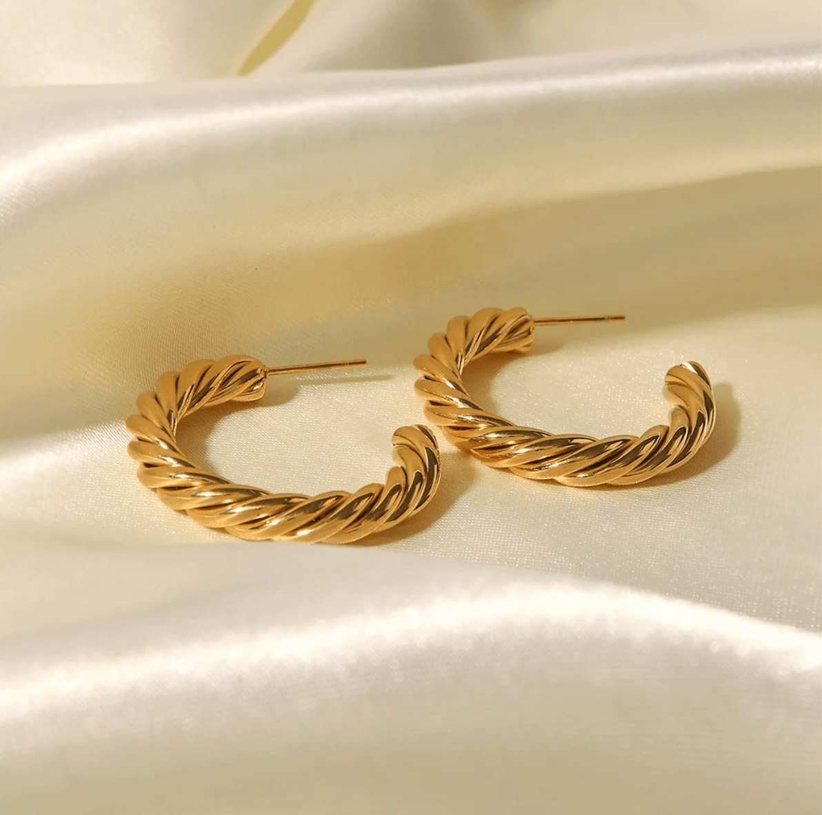 Allessandra EARRINGS Folie à Trois