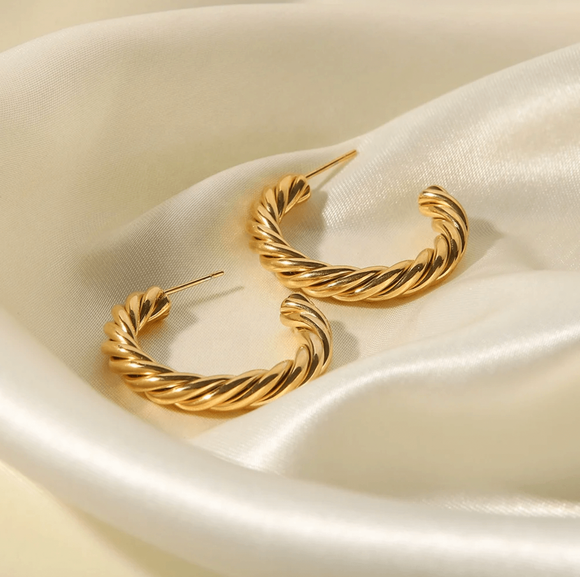 Allessandra EARRINGS Folie à Trois