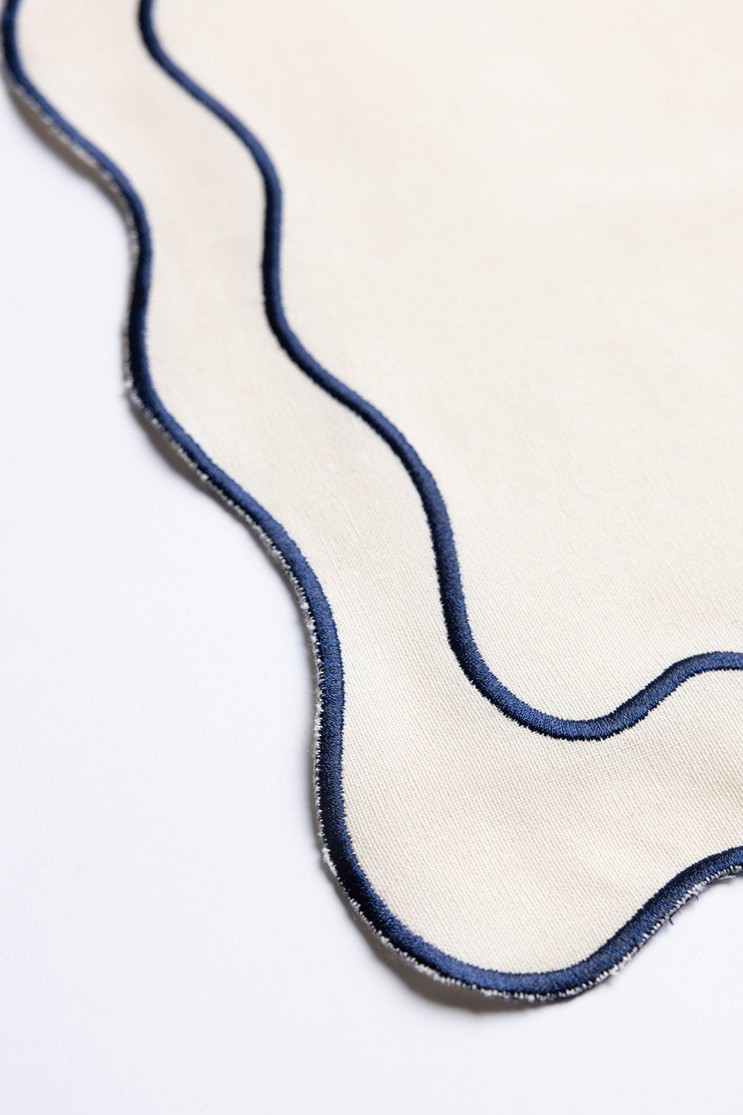 Elise Double Scallop PLACEMAT