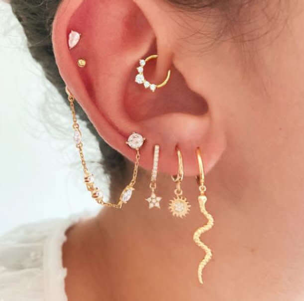 SNEAKY HANGING EARRINGS Folie à Trois