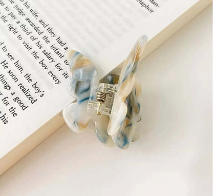 Falling For You Butterfly Hair Clip Folie à Trois
