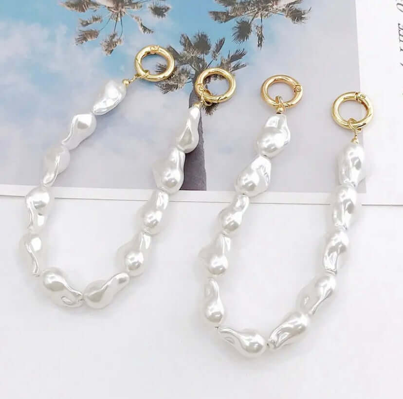 Short Pearl PHONE STRAP Folie à Trois