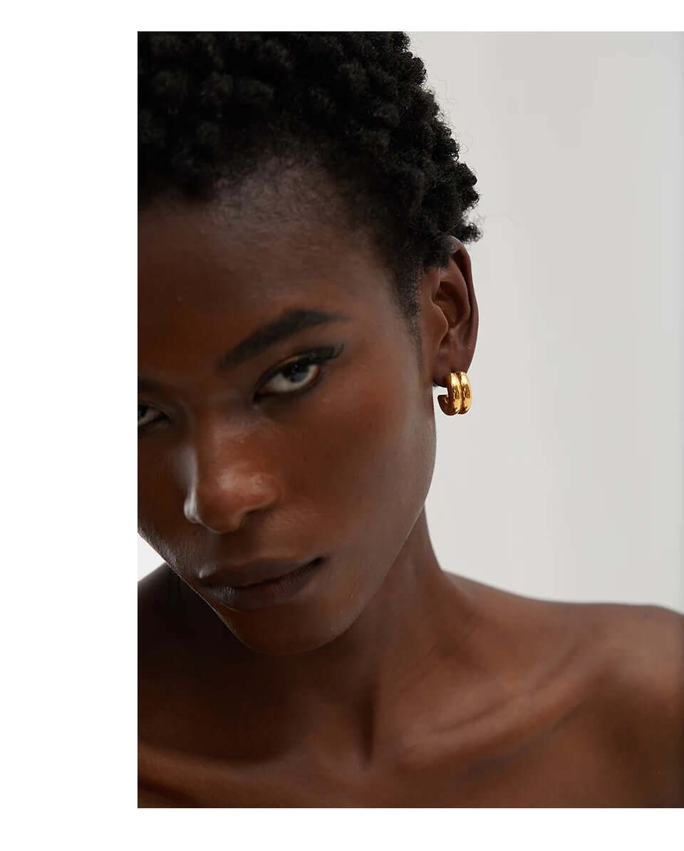 Her Way EARRINGS Folie à Trois