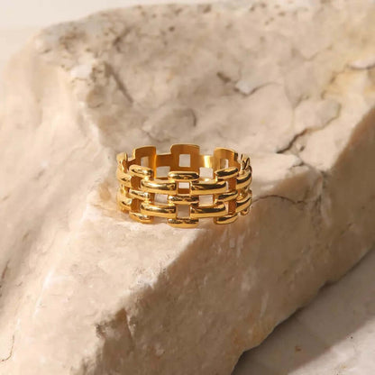 I Feel in love RING Folie à Trois